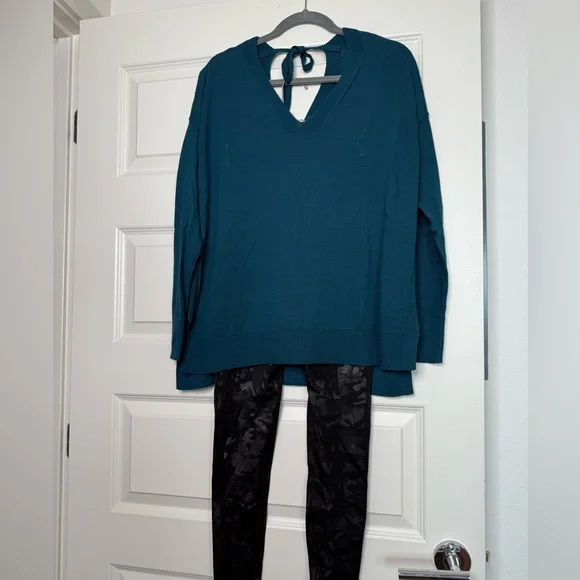 SPANX black camo leggings - Picture 4 of 7